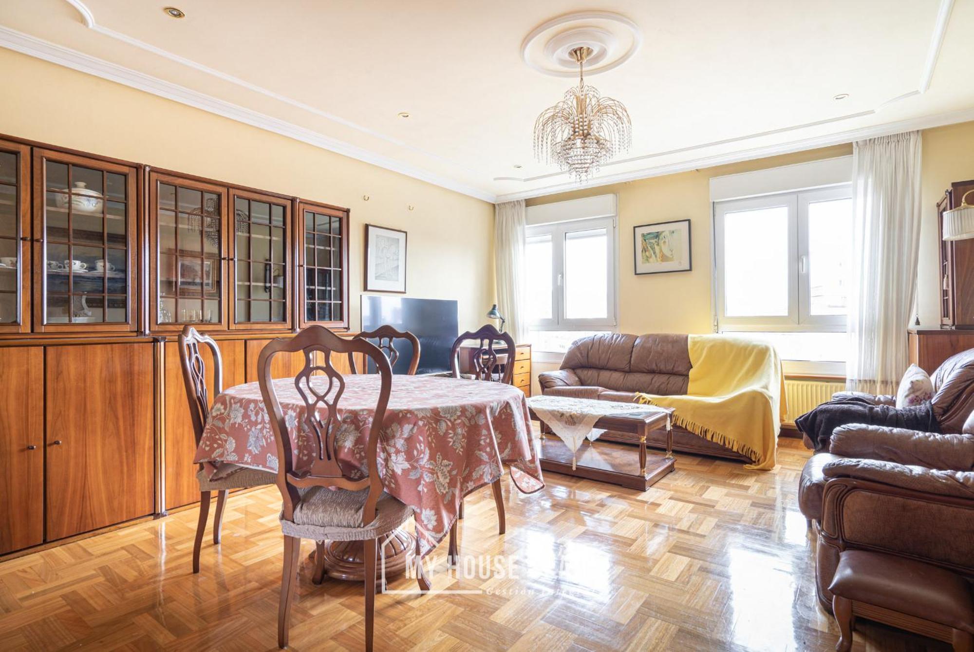 Myhousespain - Amplio Apartamento Con Vistas En Pleno Centro Gijón Eksteriør bilde