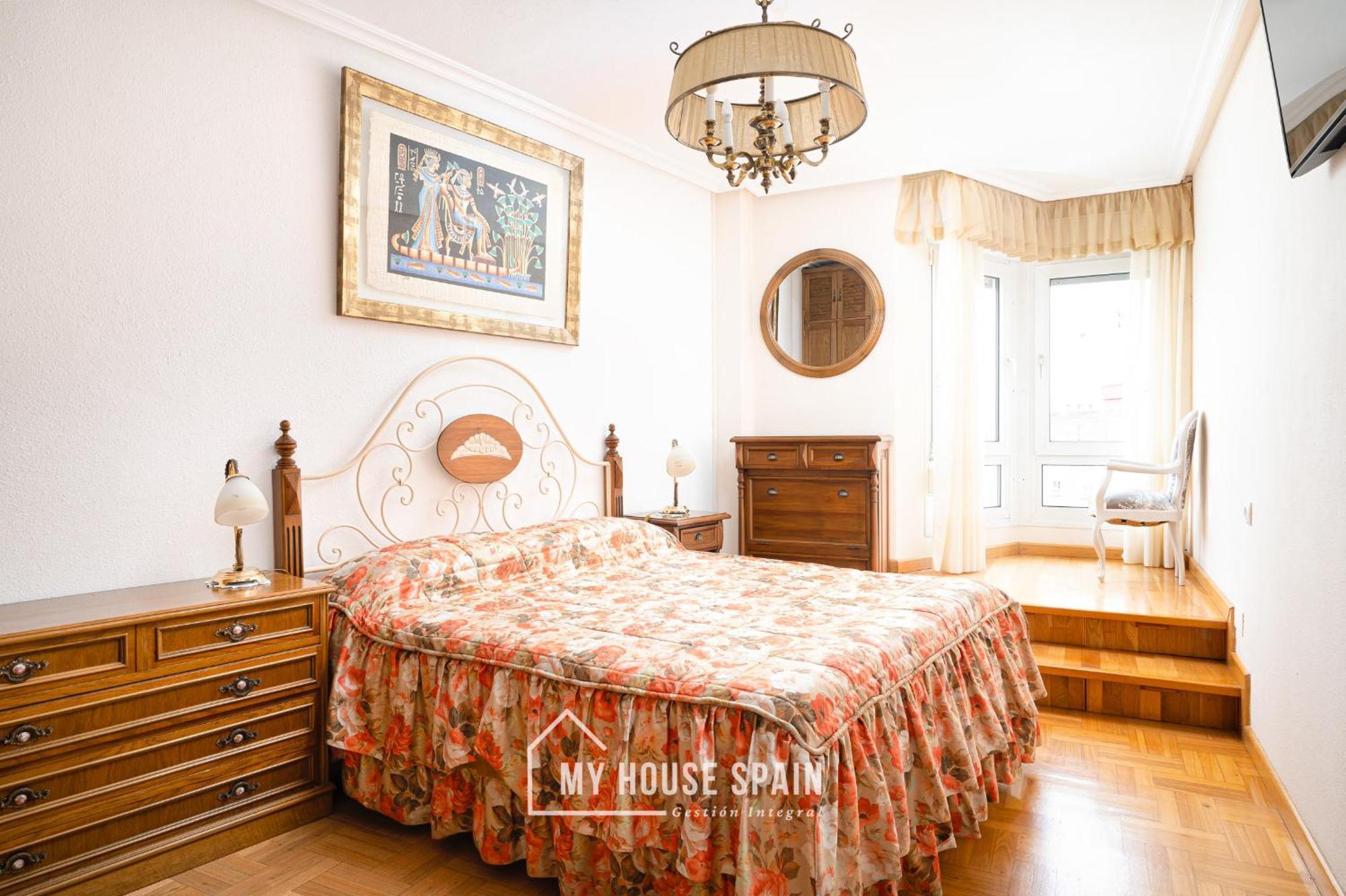 Myhousespain - Amplio Apartamento Con Vistas En Pleno Centro Gijón Eksteriør bilde
