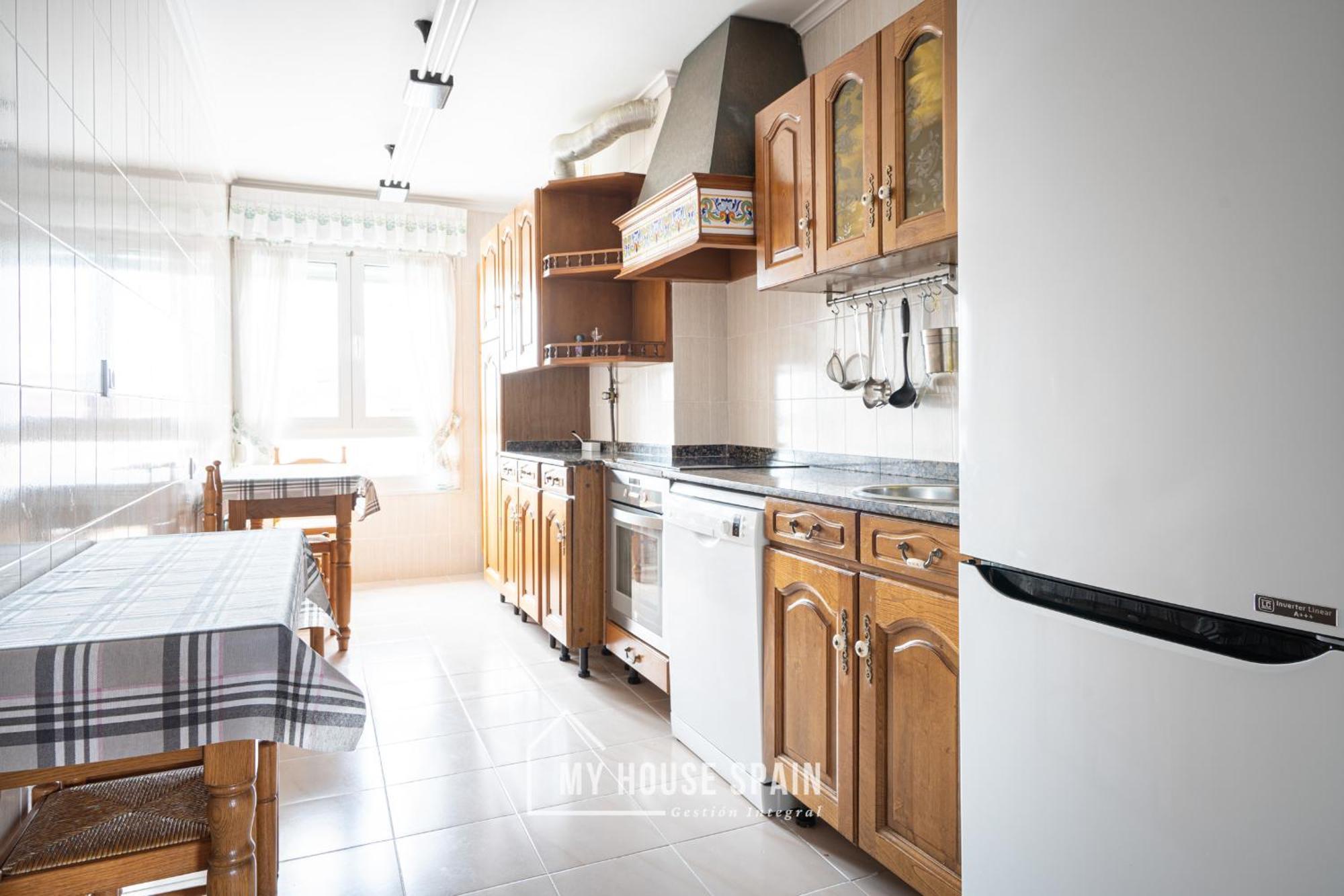 Myhousespain - Amplio Apartamento Con Vistas En Pleno Centro Gijón Eksteriør bilde