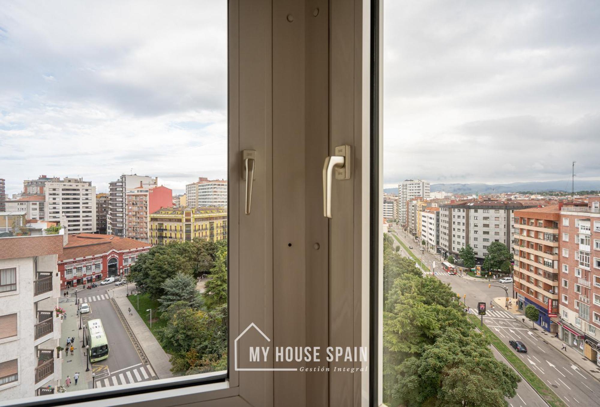 Myhousespain - Amplio Apartamento Con Vistas En Pleno Centro Gijón Eksteriør bilde